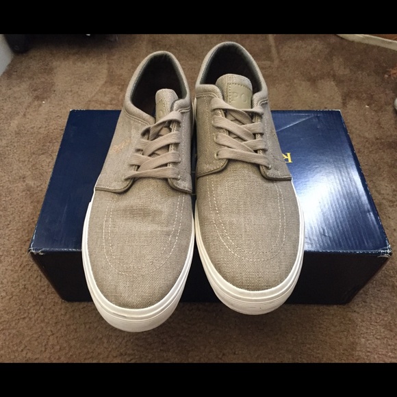 Polo Canvas Shoe - Picture 2 of 6